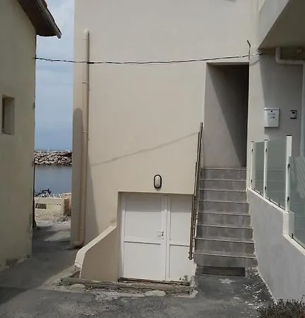 Les Goudes Villa *